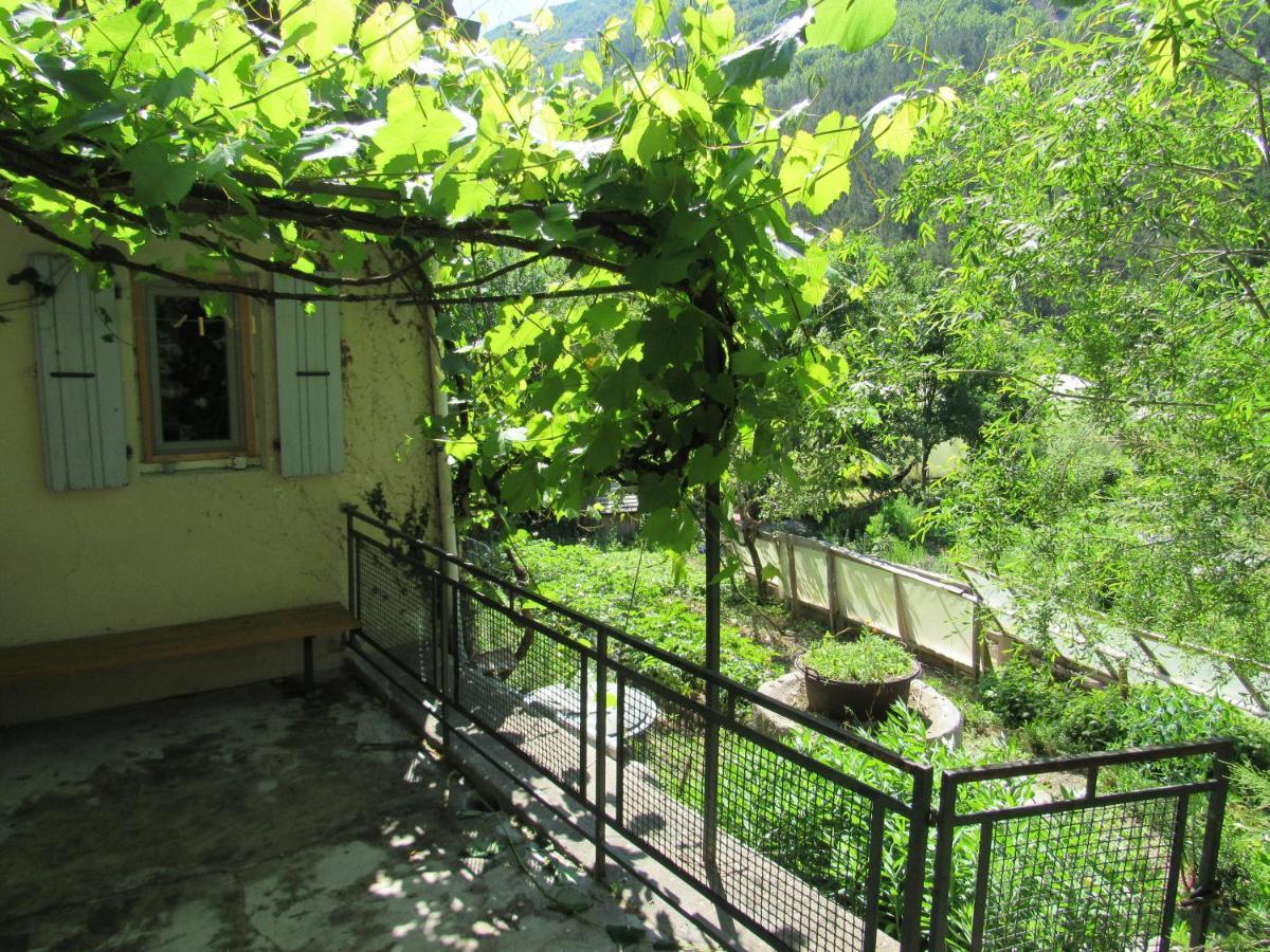 לינה וארוחת בוקר Pradelle Le Moulin מראה חיצוני תמונה